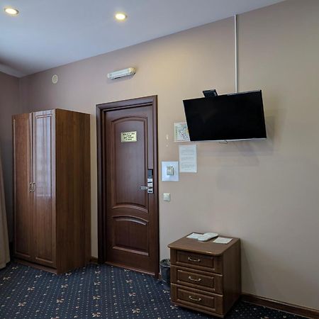 Victoria Hotel Oral Exteriör bild
