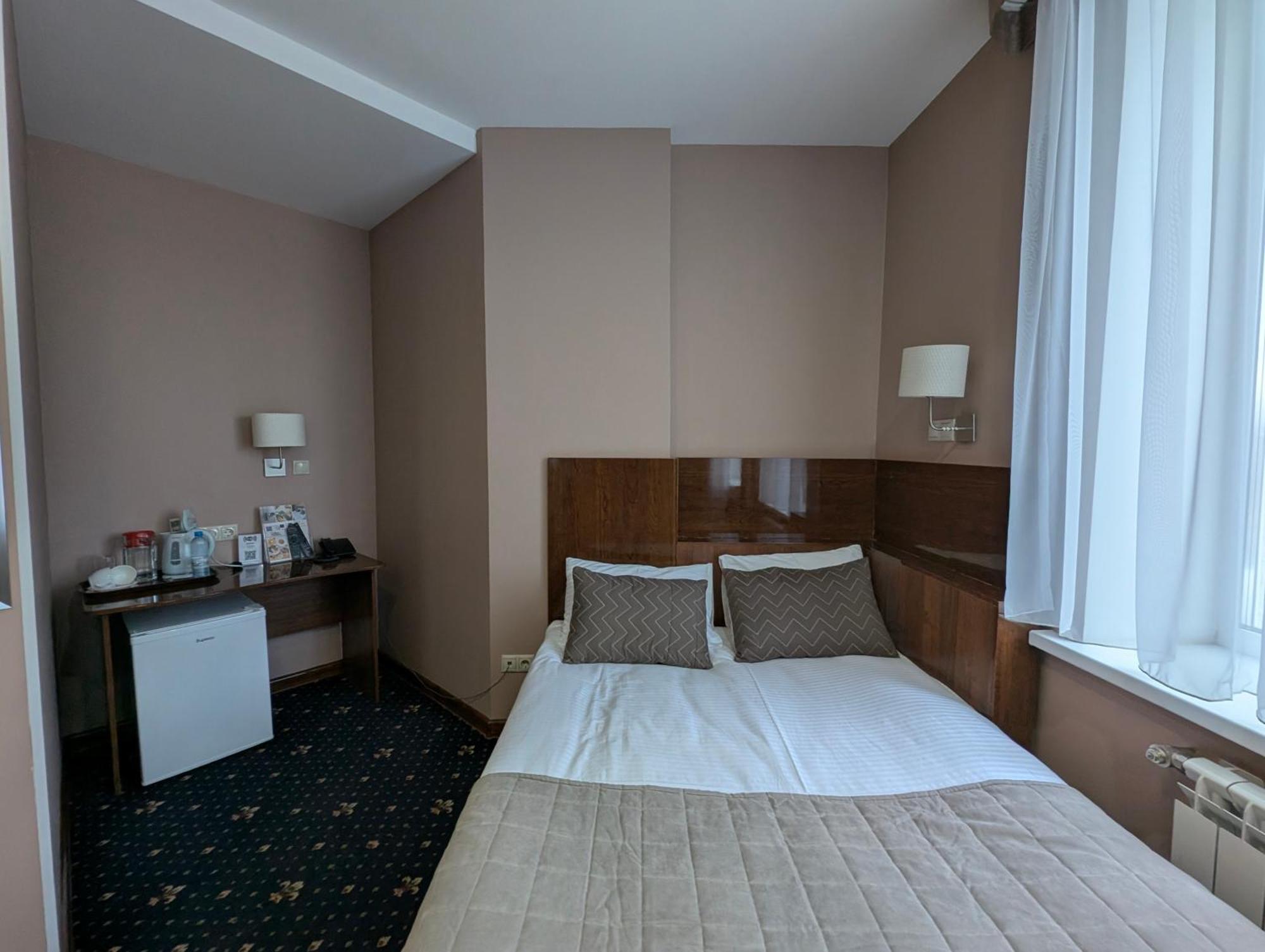 Victoria Hotel Oral Exteriör bild