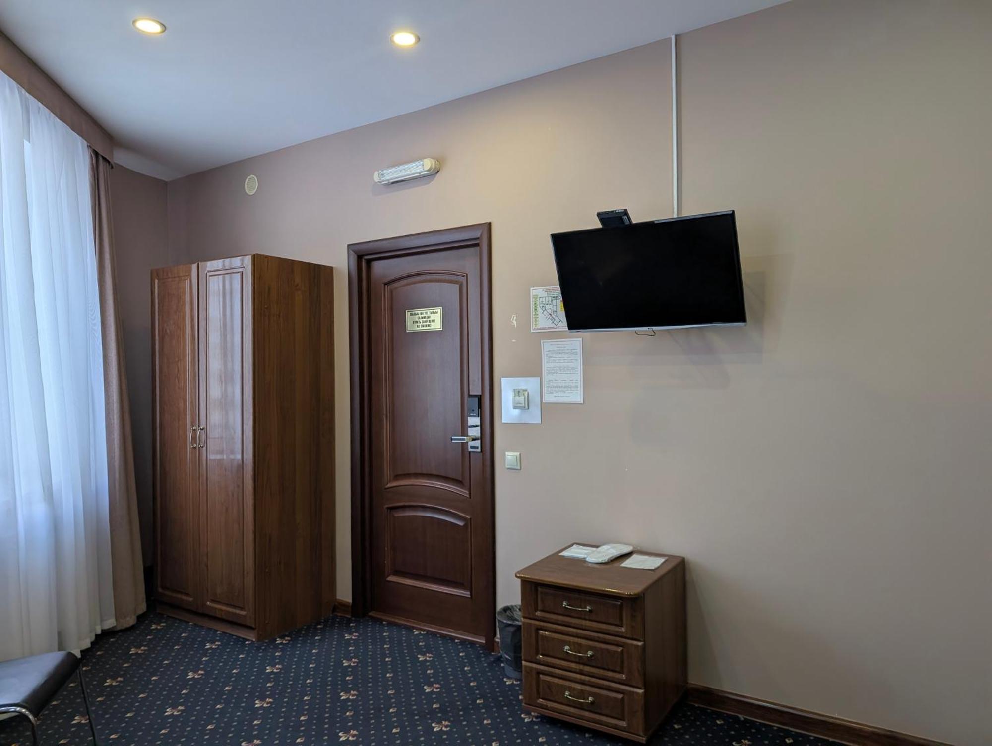 Victoria Hotel Oral Exteriör bild