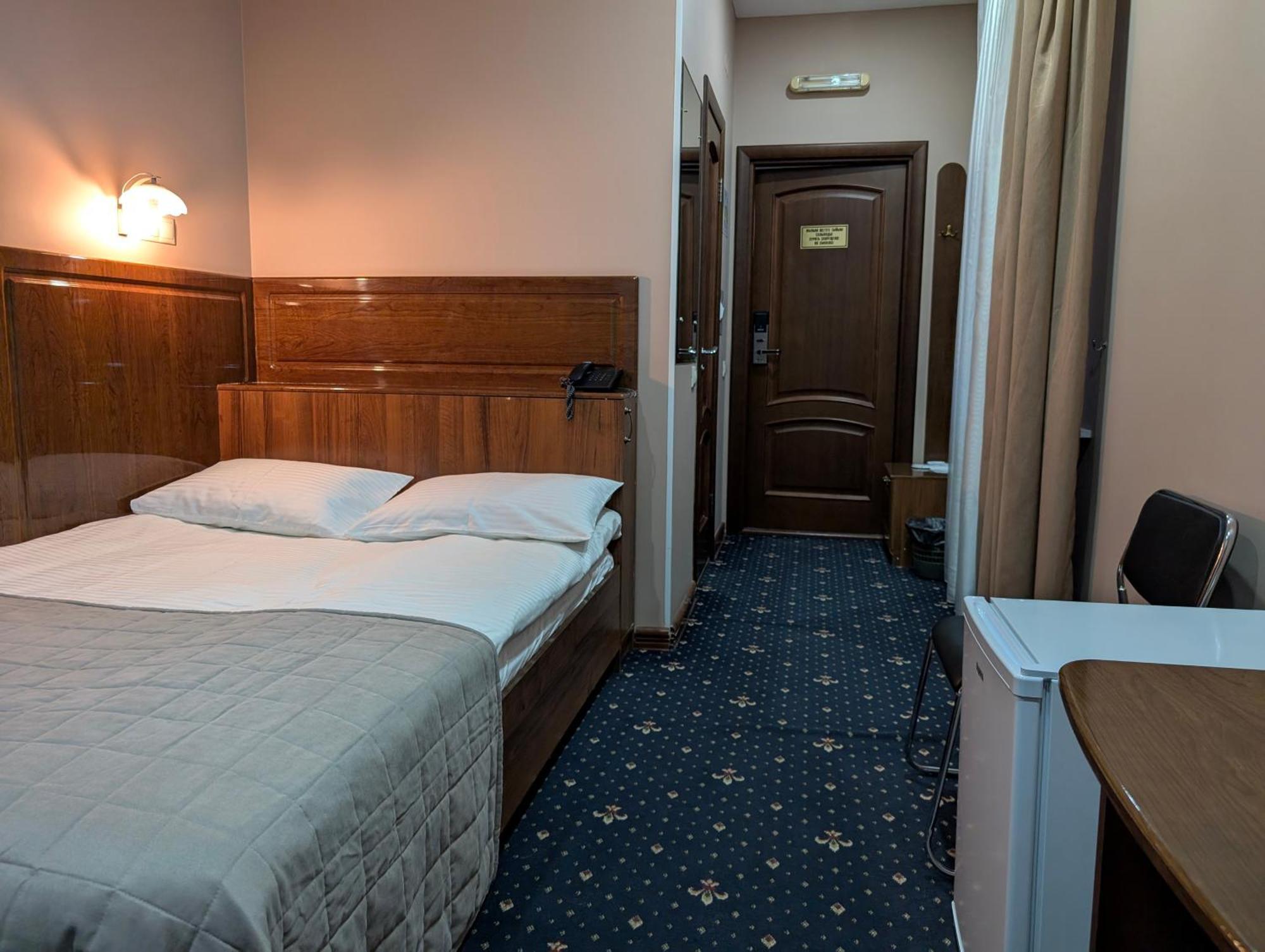Victoria Hotel Oral Exteriör bild